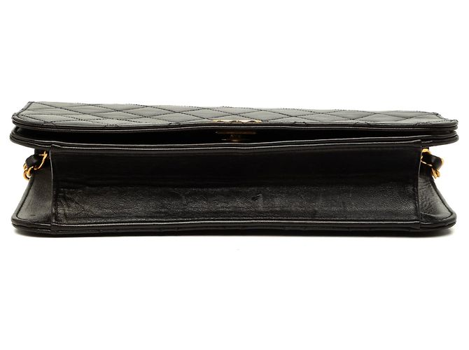 Bolsa Tiracolo Chanel Medium CC Quilted Lambskin Full Flap Preta - vista 3