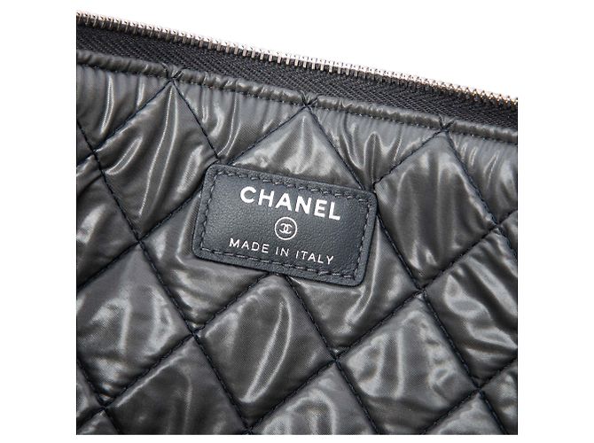 Clutch Chanel Deauville O Case Large in denim grigio con paillettes - vista 5