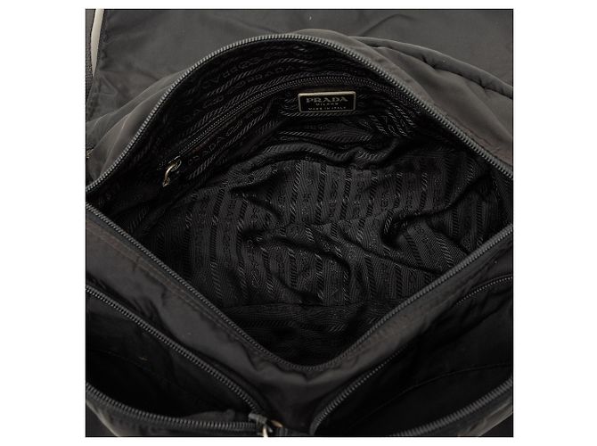 Sac messager Prada Tessuto noir avec fermeture éclair et double boucle - vue 4