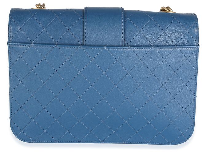 Gabrielle Borsa a patta Chanel Blue Quilted Calfskin con catena frontale - vista 2