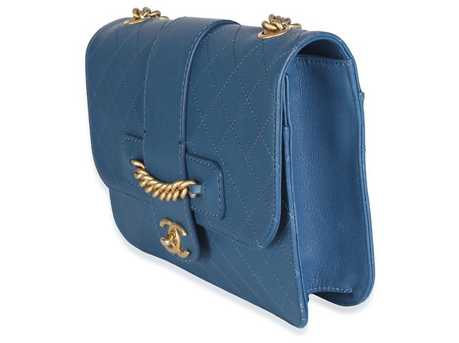 Gabrielle Borsa a patta Chanel Blue Quilted Calfskin con catena frontale - vista 3