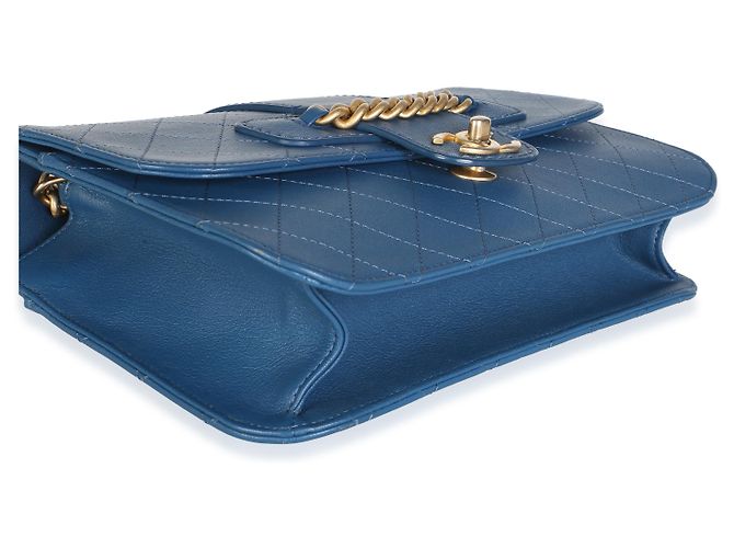 Gabrielle Borsa a patta Chanel Blue Quilted Calfskin con catena frontale - vista 7