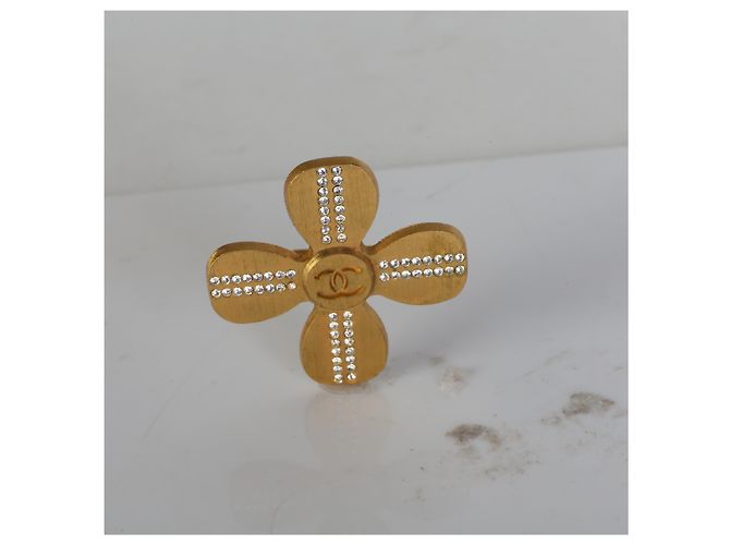 Gabrielle Broche Chanel CC Cruz 2002 chapado en oro - vista 5