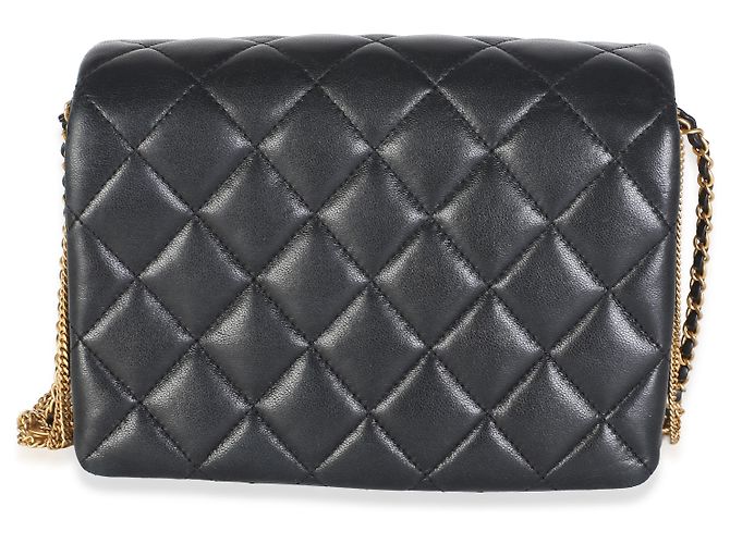 Gabrielle Borsa a patta Chanel Mini Medallion in pelle d'agnello matelassé nera con multi-catene - vista 2