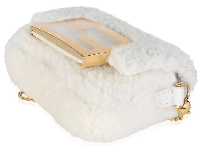 Fendi Charm Baguette Nano Maxi Buckle in shearling crema - vista 5