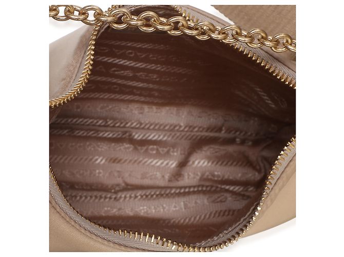 Bolso de hombro Prada Re-Edition 2005 en Re-Nylon Camel - vista 5