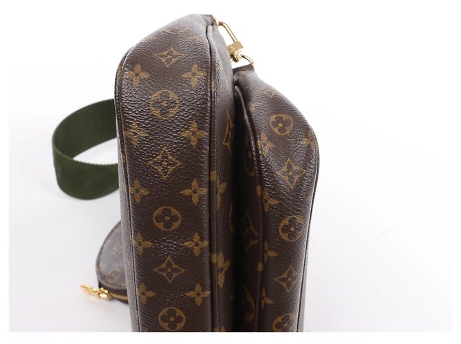 Borsa a tracolla Louis Vuitton Multi Pochette Accessoires Monogram in marrone M44813 - vista 10
