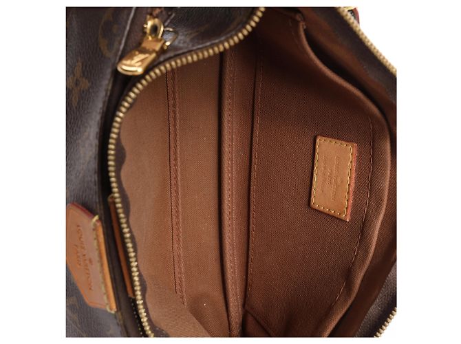 Borsa a tracolla Louis Vuitton Multi Pochette Accessoires Monogram in marrone M44813 - vista 12