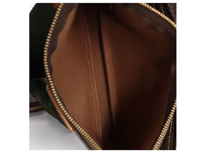 Borsa a tracolla Louis Vuitton Multi Pochette Accessoires Monogram in marrone M44813 - vista 13