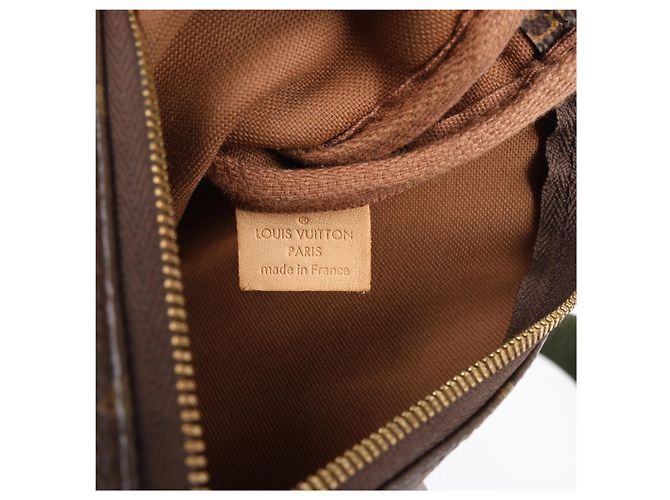 Borsa a tracolla Louis Vuitton Multi Pochette Accessoires Monogram in marrone M44813 - vista 14