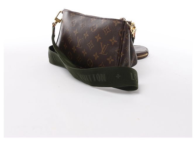 Borsa a tracolla Louis Vuitton Multi Pochette Accessoires Monogram in marrone M44813 - vista 3