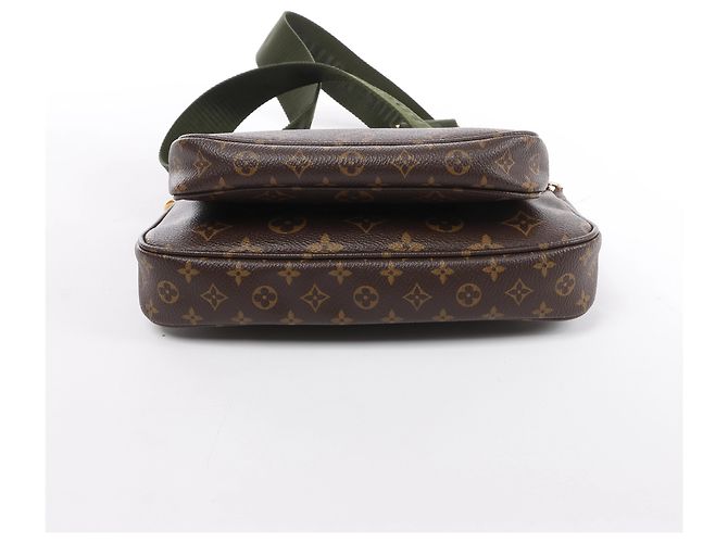 Borsa a tracolla Louis Vuitton Multi Pochette Accessoires Monogram in marrone M44813 - vista 9