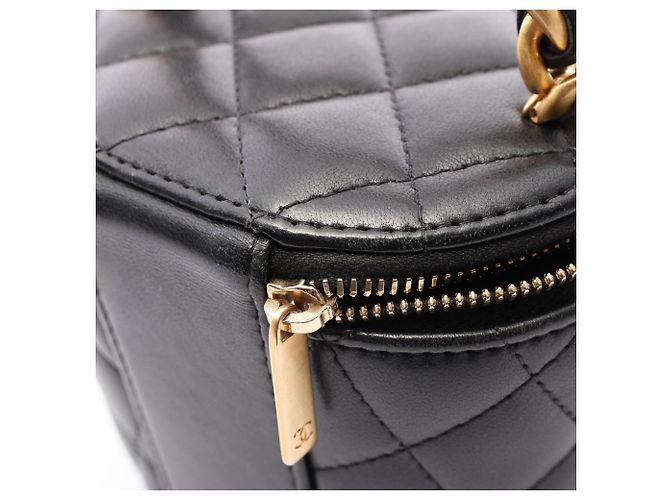 Chanel Matelassé Vanity Bag - Ansicht 10