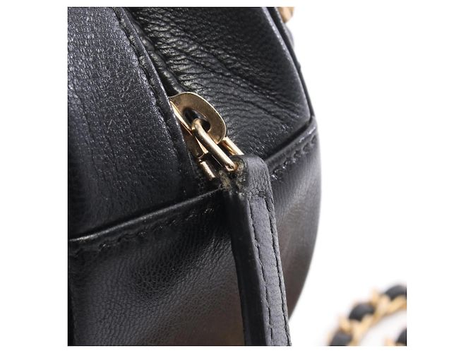 Bolsa de Ombro Mini Redonda Chanel Matelassé - vista 11