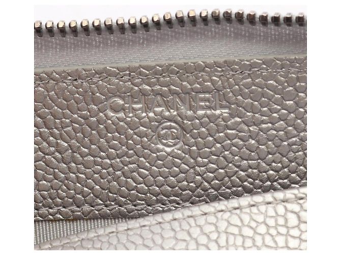 Timeless Carteira Longa Chanel Matelassé em Silver - vista 4
