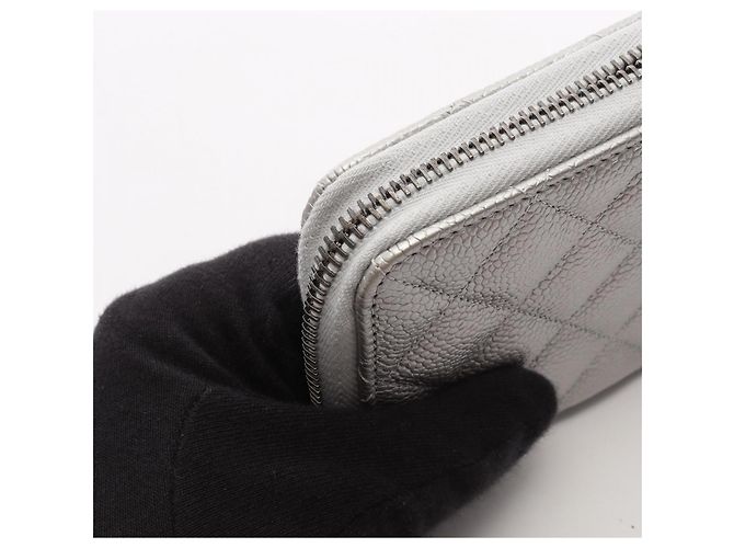 Timeless Carteira Longa Chanel Matelassé em Silver - vista 8