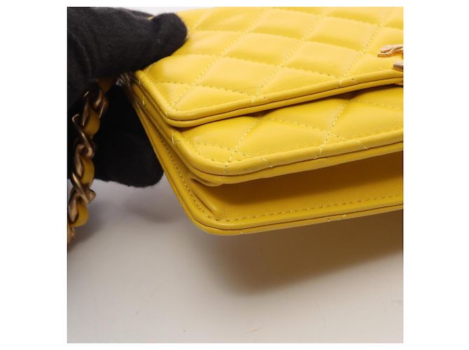 Chanel Matelassé Schultertasche Gelb - Ansicht 9