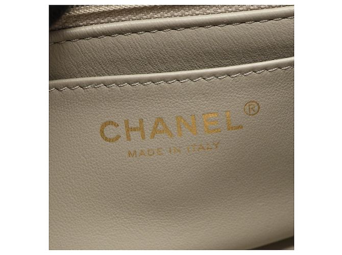 Bolso de hombro Chanel Matelassé Gris - vista 4