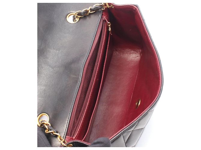 Borsa a tracolla Chanel Matelassé Diana Flap - vista 3