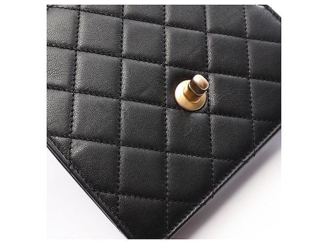 Borsa a tracolla Chanel Matelassé in pelle nera - vista 10