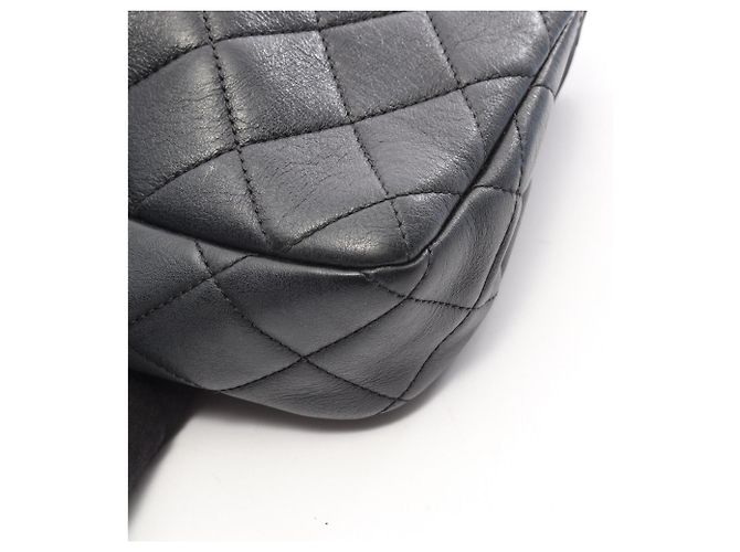 Borsa a tracolla Chanel Matelassé in pelle nera - vista 8