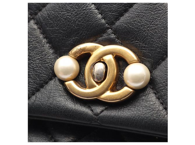 Borsa a tracolla Chanel Matelassé in pelle nera - vista 9