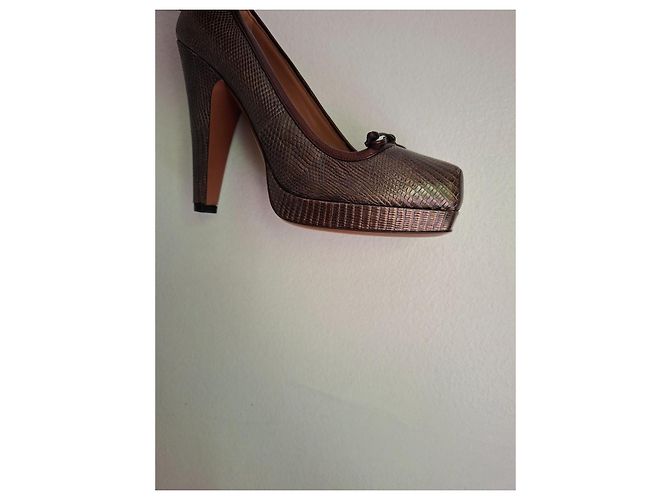 Alaïa Escarpins em Couro Castanho - vista 4