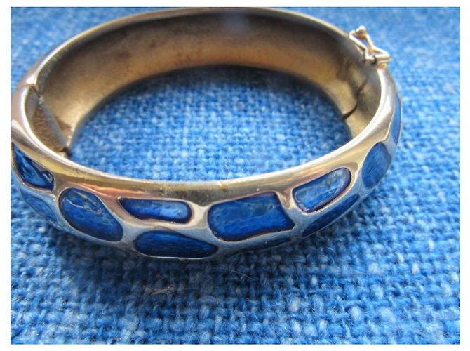 Autre Marque Trifari Armreif mit blauem Emaille - Ansicht 2