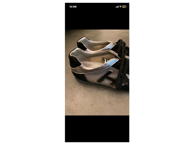 Sneakers Hogan in Pelle e Camoscio Nere e Argento - vista 2