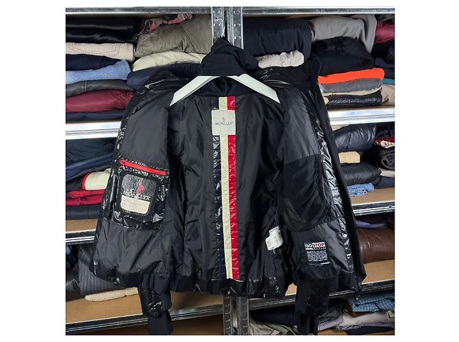 Giacca da sci lucida con cappuccio trapuntato e maschera Moncler Grenoble da donna, Nero, Taglia M - vista 3