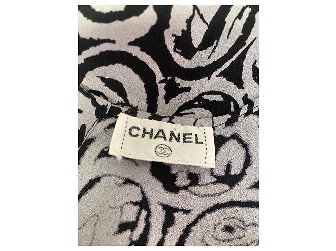 Timeless CHANEL Vintage Printed Silk Sleeveless Top – Black & Grey Monogram Camellia Pattern - view 3