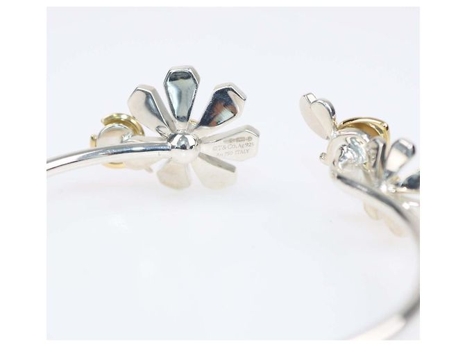 Tiffany & Co. Please Return To Tiffany & Co. Bracciale Rigido in Argento Sterling e Oro Giallo 18K con Coccinella e Fiore - vista 5