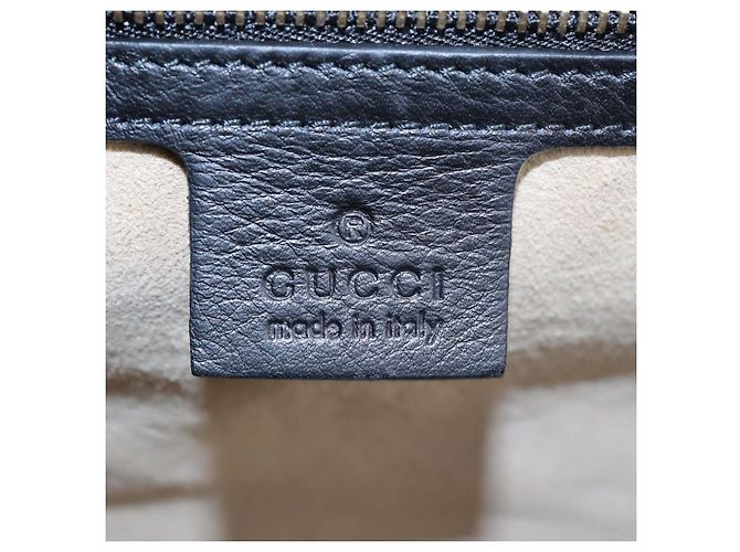 Gucci Medium Padlock Schultertasche aus schwarzem Python - Ansicht 6