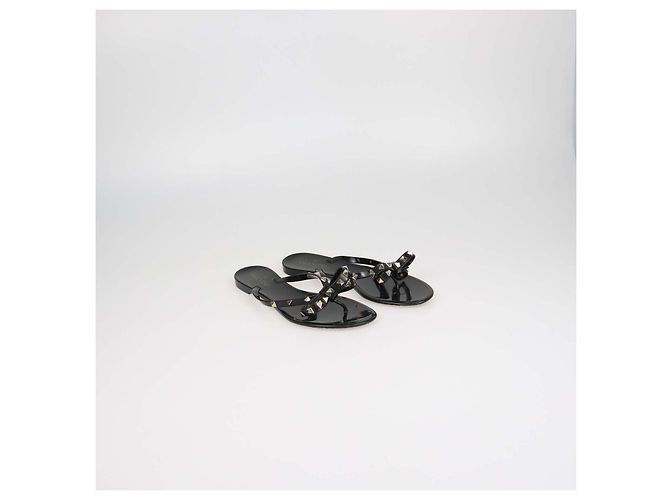 Valentino Sandali Flat Thong Rockstud con Fiocco in Gomma Nera - vista 2