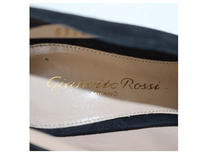 Stivaletti Peep Toe in camoscio nero Gianvito Rossi - vista 6