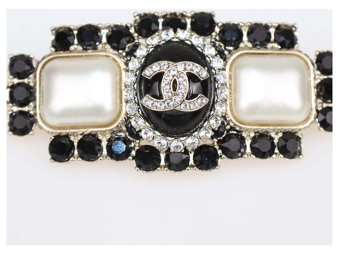 Spilla Chanel con perle e cristalli in tono oro - vista 2
