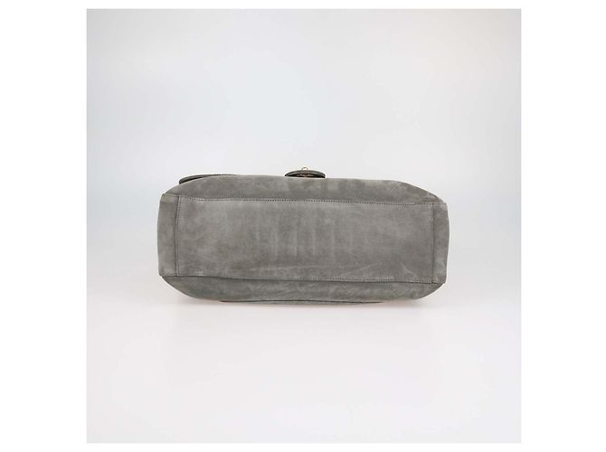 Bolsa Chanel Souplissimo Maxi Flap em camurça matelassê cinza - vista 4