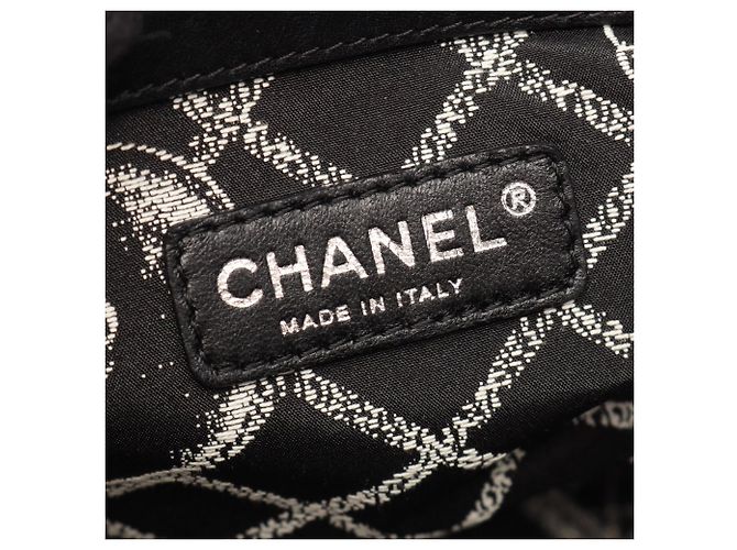 Chanel Essential Large Tote Bag - view 4