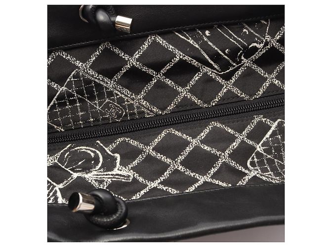 Chanel Essential Large Tote Bag - view 7
