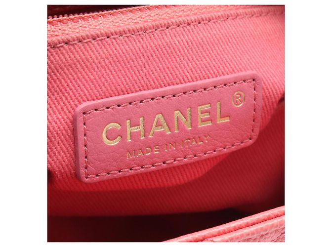 Chanel Coco Handle Flap Matelassé 2-Way Handtasche - Ansicht 4