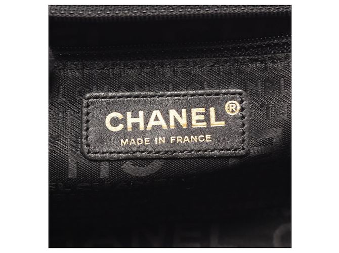 Borsa a tracolla Chanel Chocolate Bar 2.55 - vista 4
