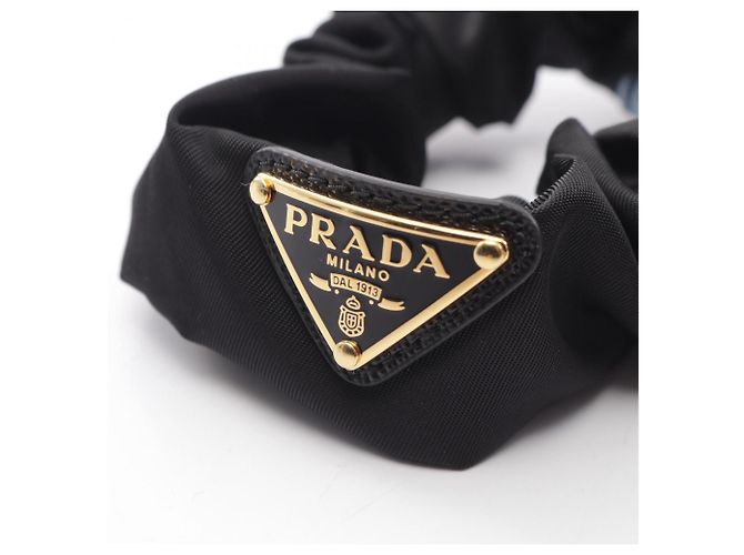 Scrunchie Prada Re-Nylon Black - vista 6