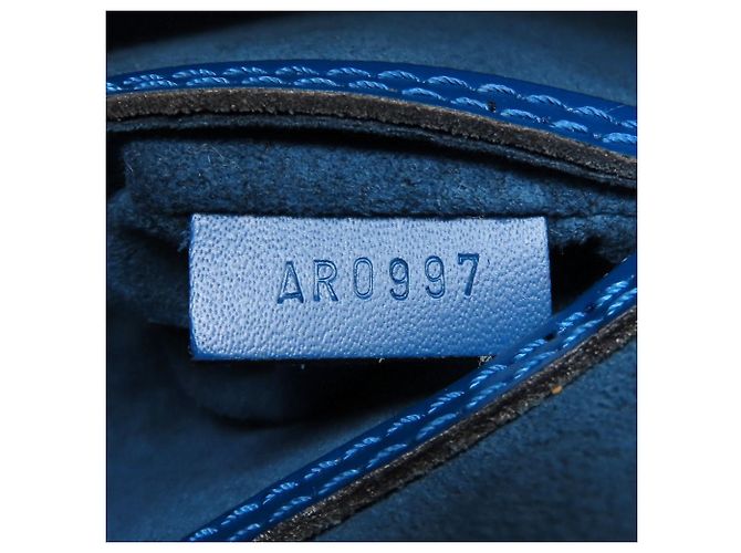 Bolsa Louis Vuitton Epi Alma - vista 8