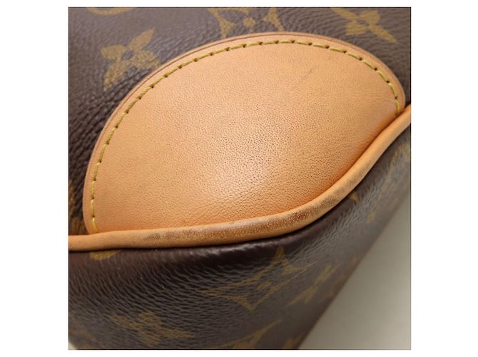 Bolsa de Ombro Louis Vuitton Monogram Boulogne PM - vista 22