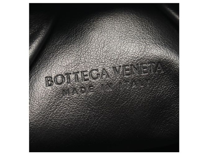 Borsa Shoulder Pouch Bottega Veneta in pelle nera - vista 4