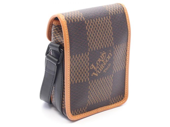 Borsa a tracolla Louis Vuitton NIGO Amazon Messenger - vista 2