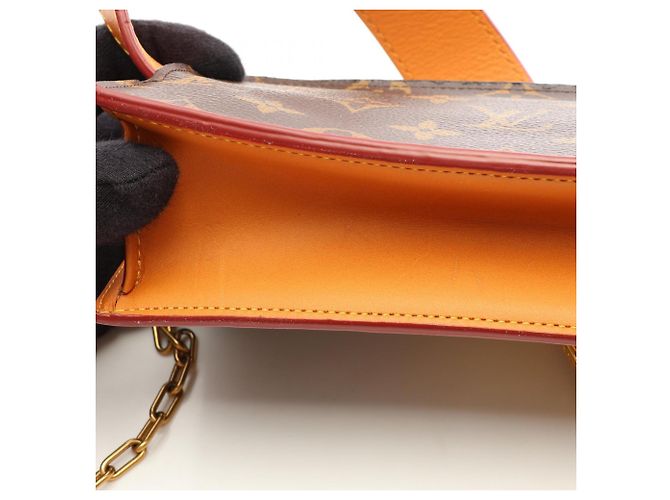 Louis Vuitton S-Lock Belt Pouch PM - view 11
