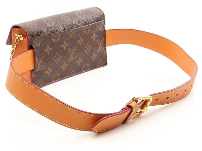 Louis Vuitton S-Lock Belt Pouch PM - view 2