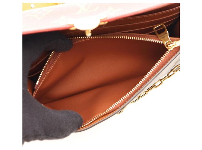 Louis Vuitton S-Lock Belt Pouch PM - view 4