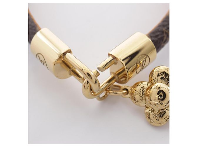 Pulseira com Pingente Vivienne Monogram Louis Vuitton - vista 3